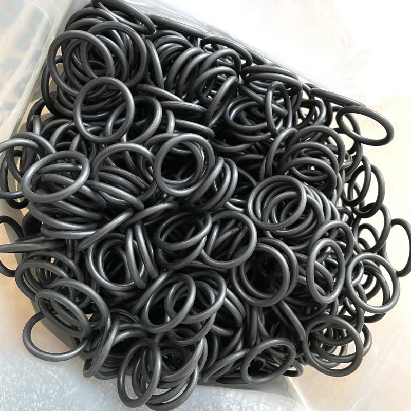 سليكون FKM EPDM NBR O حلقات ، نيتريل مطاط مهرّب O حلقة بأحجام مختلفة