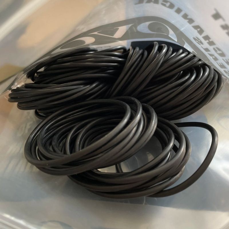 سليكون FKM EPDM NBR O حلقات ، نيتريل مطاط مهرّب O حلقة بأحجام مختلفة